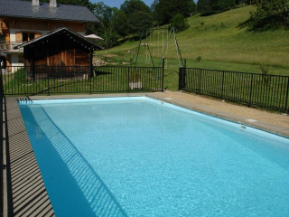 Les Ecureuils - Piscine chauffée (été) Piste luge (hiver)