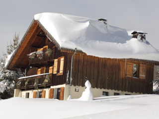 Ferme d'Eugénie, Chalet de charme idéal famille, déco bois, bel aménagement