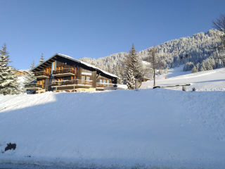 Deux pièces cinq personnes sur les pistes de Saisies Roc du Vent